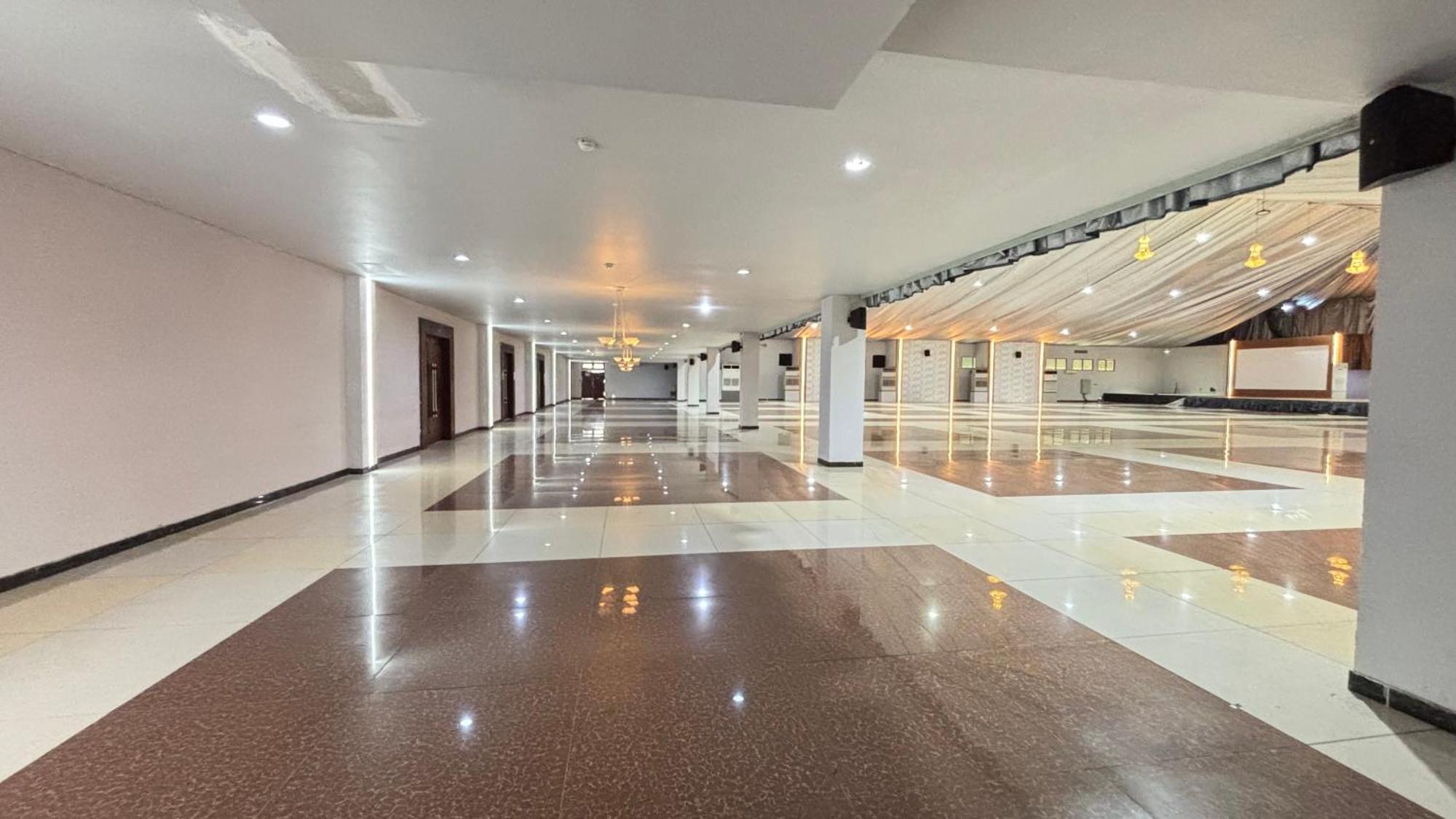 Utc Hotel Semarang Exterior photo